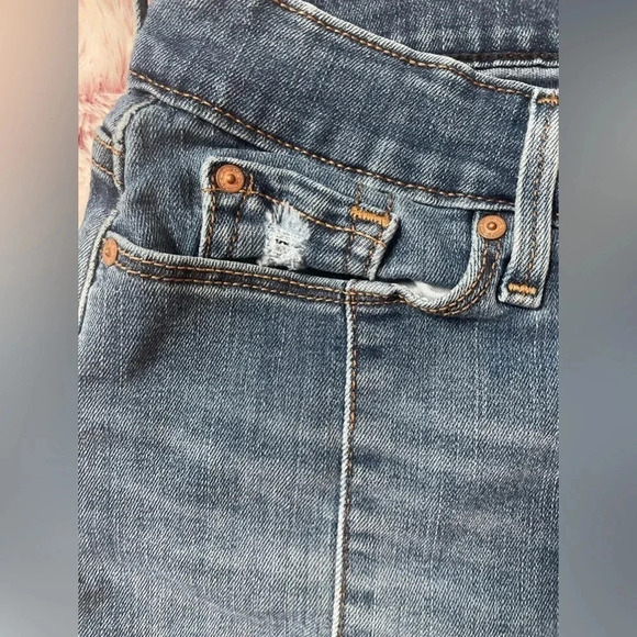 Levi Strauss Signature Jean denim shorts frayed distressed style  size 2- W26 - Picture 8 of 14